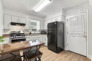 3402 Charles St, Austin, TX 78702 - Photo 8