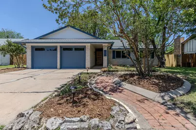 910 Cripple Creek Drive, Austin, TX 78758 - Photo 2