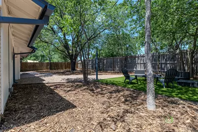 910 Cripple Creek Drive, Austin, TX 78758 - Photo 32