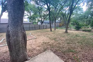 5905 Burrough Dr, Austin, TX 78745 - Photo 38