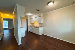 5905 Burrough Dr, Austin, TX 78745 - Photo 14