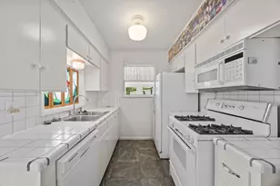 6912 Langston Dr, Austin, TX 78723 - Photo 12