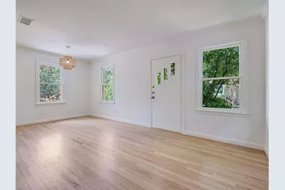 501 Carolyn Ave, Austin, TX 78705 - Photo 26