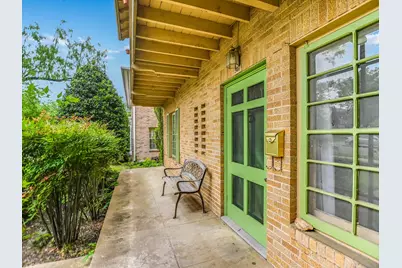 501 Carolyn Ave, Austin, TX 78705 - Photo 14