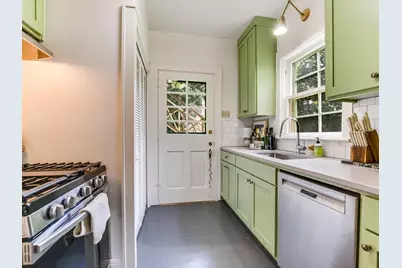 501 Carolyn Ave, Austin, TX 78705 - Photo 4