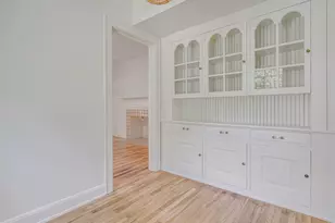 501 Carolyn Ave, Austin, TX 78705 - Photo 10