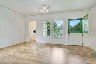 501 Carolyn Ave, Austin, TX 78705 - Photo 16