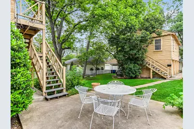 501 Carolyn Ave, Austin, TX 78705 - Photo 2