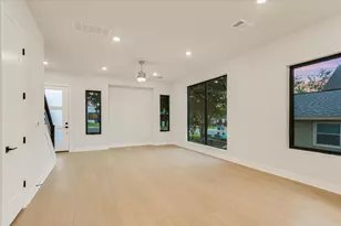 114 Lightsey Rd, Austin, TX 78704 - Photo 6