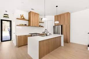 1610 Harvey St, Austin, TX 78702 - Photo 8