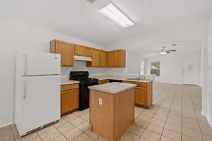 235 San Felipe Dr, Kyle, TX 78640 - Photo 8