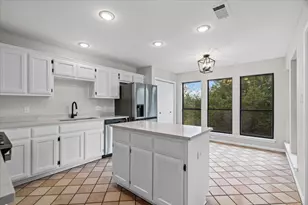 8800 Mariscal Canyon Dr, Austin, TX 78759 - Photo 12