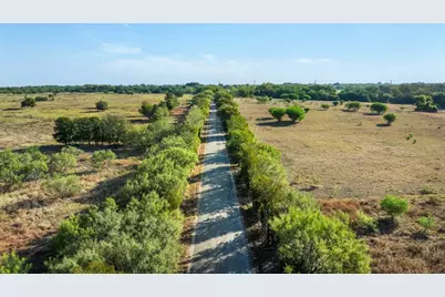 5555 S US Highway 183, Lockhart, TX 78644 - Photo 22