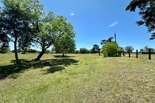 924 Hwy 95 S, Smithville, TX 78957 - Photo 1