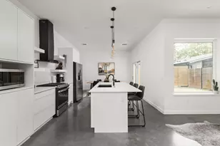 6205 Caddie St, Austin, TX 78741 - Photo 8
