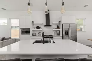6205 Caddie St, Austin, TX 78741 - Photo 10