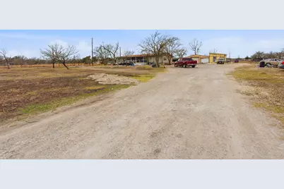 271 Crossroads Drive, Dale, TX 78616 - Photo 4