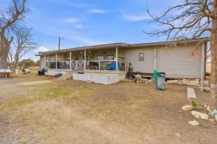271 Crossroads Dr, Dale, TX 78616 - Photo 2