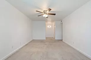 300 E Croslin St, Austin, TX 78752 - Photo 22
