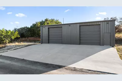 810-1 Kothmann Road, Dripping Springs, TX 78620 - Photo 2