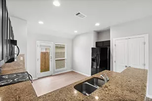 13024 Tinker St, Manor, TX 78653 - Photo 8