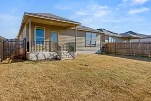 308 Bedford Falls Ln, Jarrell, TX 76537 - Photo 34