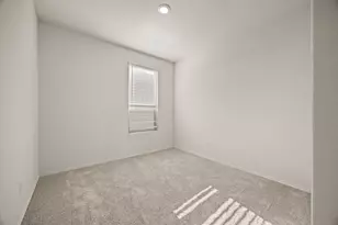 308 Bedford Falls Ln, Jarrell, TX 76537 - Photo 30