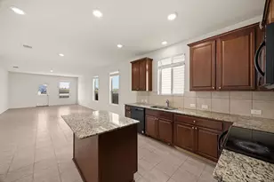 308 Bedford Falls Ln, Jarrell, TX 76537 - Photo 8