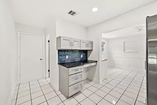1804 Oakridge Dr, Round Rock, TX 78681 - Photo 16
