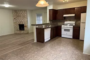 9810 Roxanna Dr, Austin, TX 78748 - Photo 4