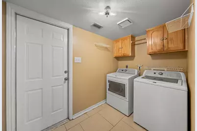 105 Golden Way Way, Universal City, TX 78028 - Photo 14