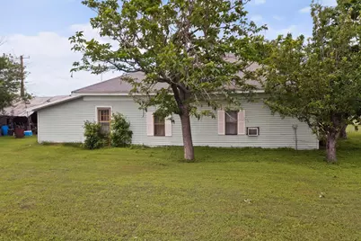 711 E Clark Street, Bartlett, TX 76511 - Photo 18