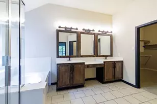 220 Hobby Horse, Liberty Hill, TX 78642 - Photo 24
