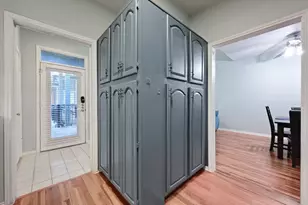 1910 Robbins Pl, Austin, TX 78705 - Photo 10