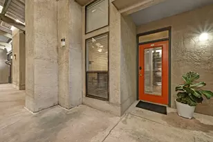 1910 Robbins Pl, Austin, TX 78705 - Photo 4