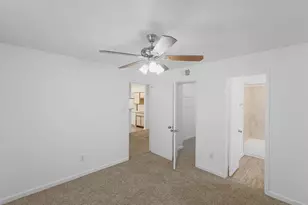 2430 Cromwell Cir, Austin, TX 78741 - Photo 14