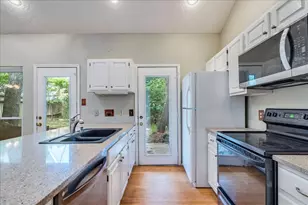3809 Spicewood Springs Rd, Austin, TX 78759 - Photo 10