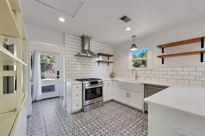 2012 Poquito Street, Austin, TX 78722 - Photo 8