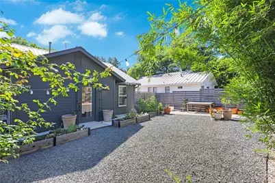 2012 Poquito Street, Austin, TX 78722 - Photo 20