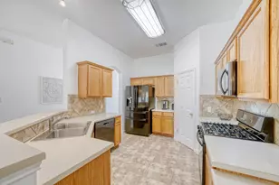 218 Desert Highlands Trail, Round Rock, TX 78665 - Photo 4