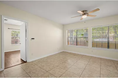 712 W 21st Street #101, Austin, TX 78705 - Photo 4