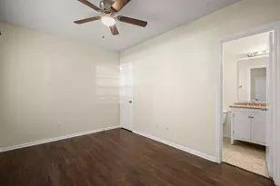 712 W 21st St, Austin, TX 78705 - Photo 12