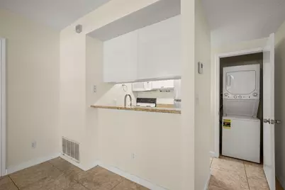 712 W 21st Street #101, Austin, TX 78705 - Photo 8