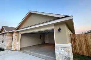 323 Durango Downs Dr, Hutto, TX 78634 - Photo 2