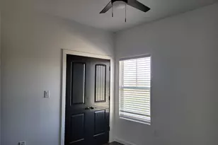 577 (Lot 10) County Road 422 B Rd, Stockdale, TX 78160 - Photo 28