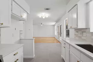 6602 Boleynwood Dr, Austin, TX 78745 - Photo 10