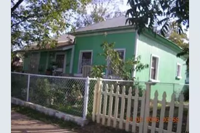 907 E 3rd Street, Austin, TX 78702 - Photo 2