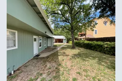 907 E 3rd Street, Austin, TX 78702 - Photo 12