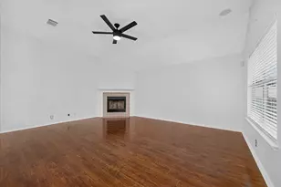 16831 Bailey Jean Dr, Round Rock, TX 78681 - Photo 6