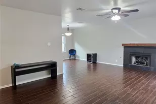 1913 Stratford Dr, Round Rock, TX 78664 - Photo 2